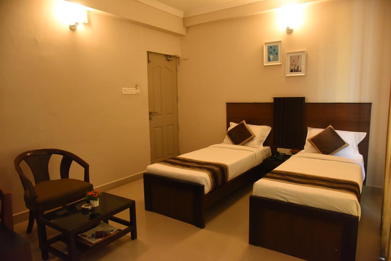 Hotel Pearl International Chennai Exterior photo