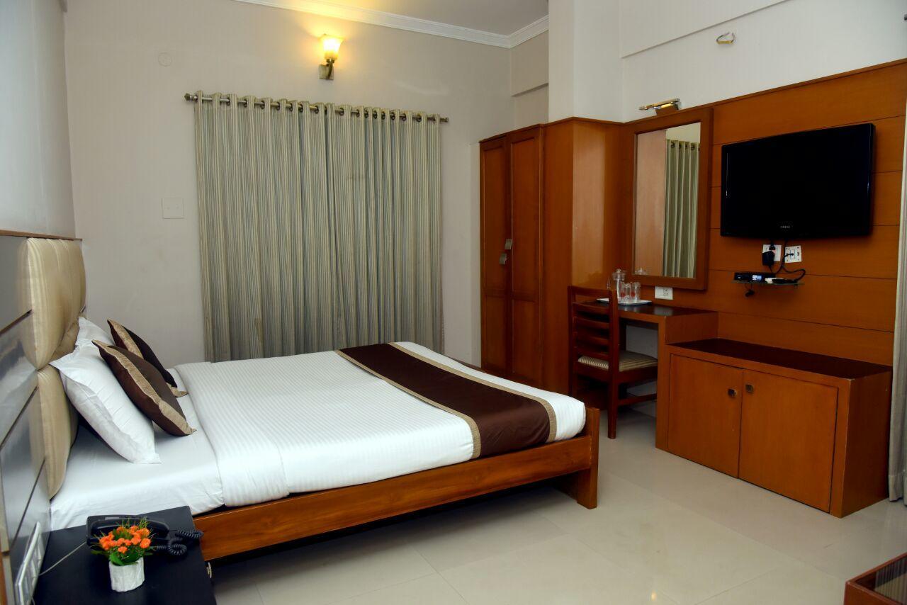 Hotel Pearl International Chennai Exterior photo