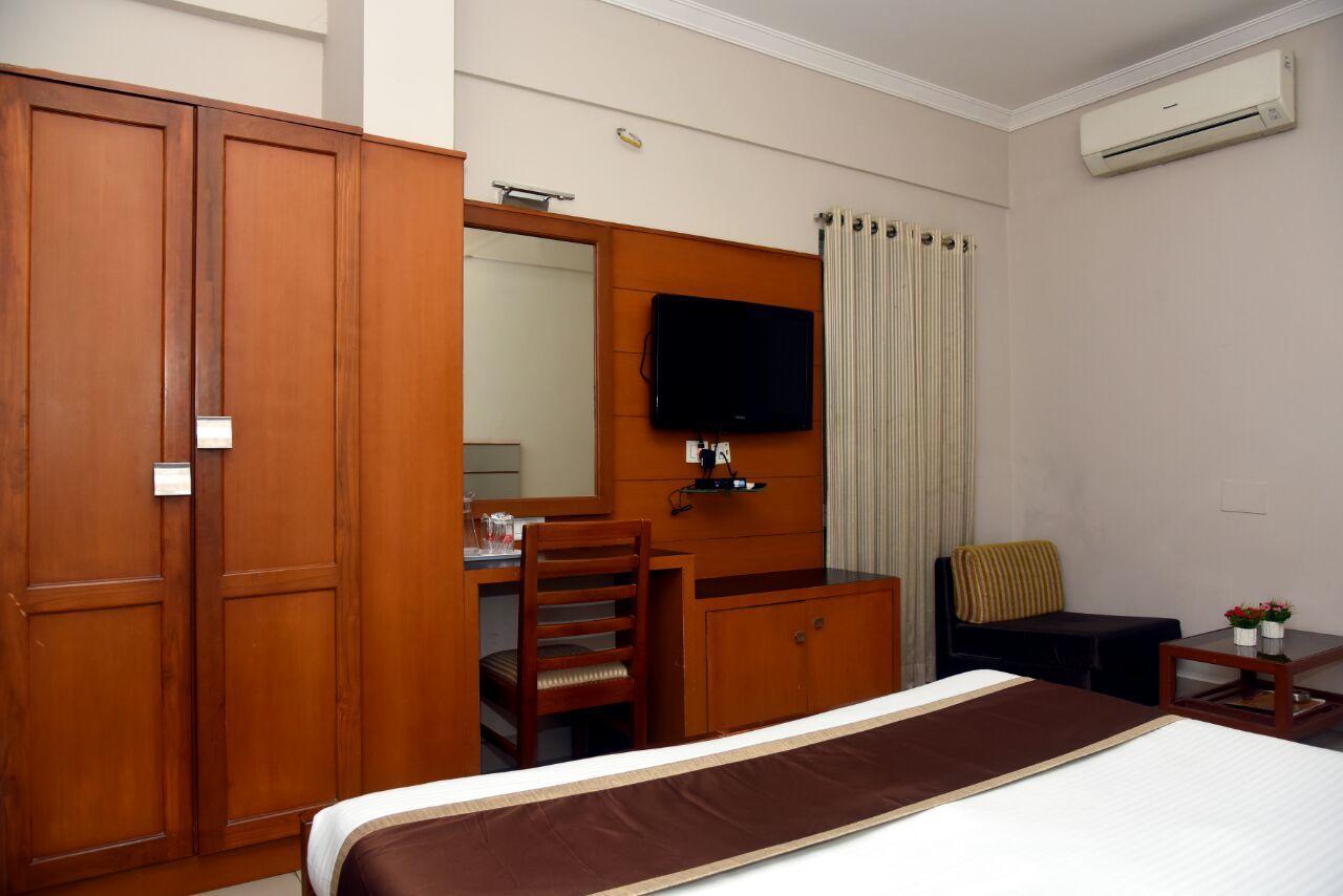 Hotel Pearl International Chennai Exterior photo